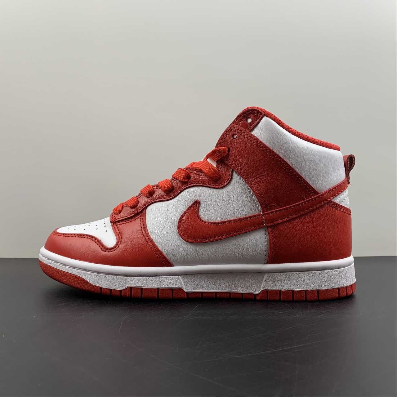 Nike SB Dunk High